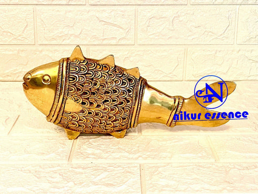 Vintage Brass Fish Figurine, Beautifully Detailed with Textured Scales and Ornate Tails, Perfect for Adding a Nautical Touch to Your Home or Office Idols Nikuressence