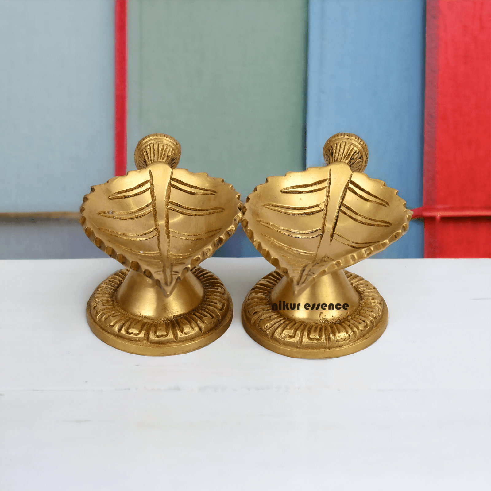 Buy Pure Brass 2 Pair Leaf Diya by Nikur Essence - 14 cm