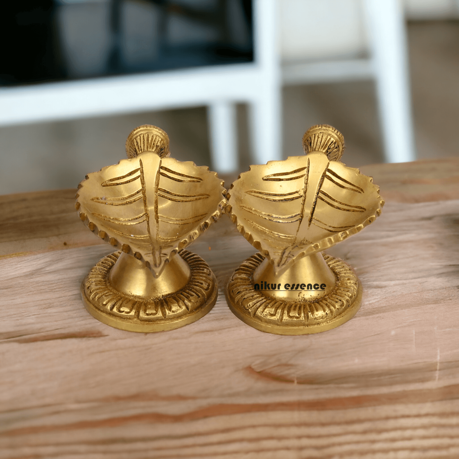 Buy Pure Brass 2 Pair Leaf Diya by Nikur Essence - 14 cm