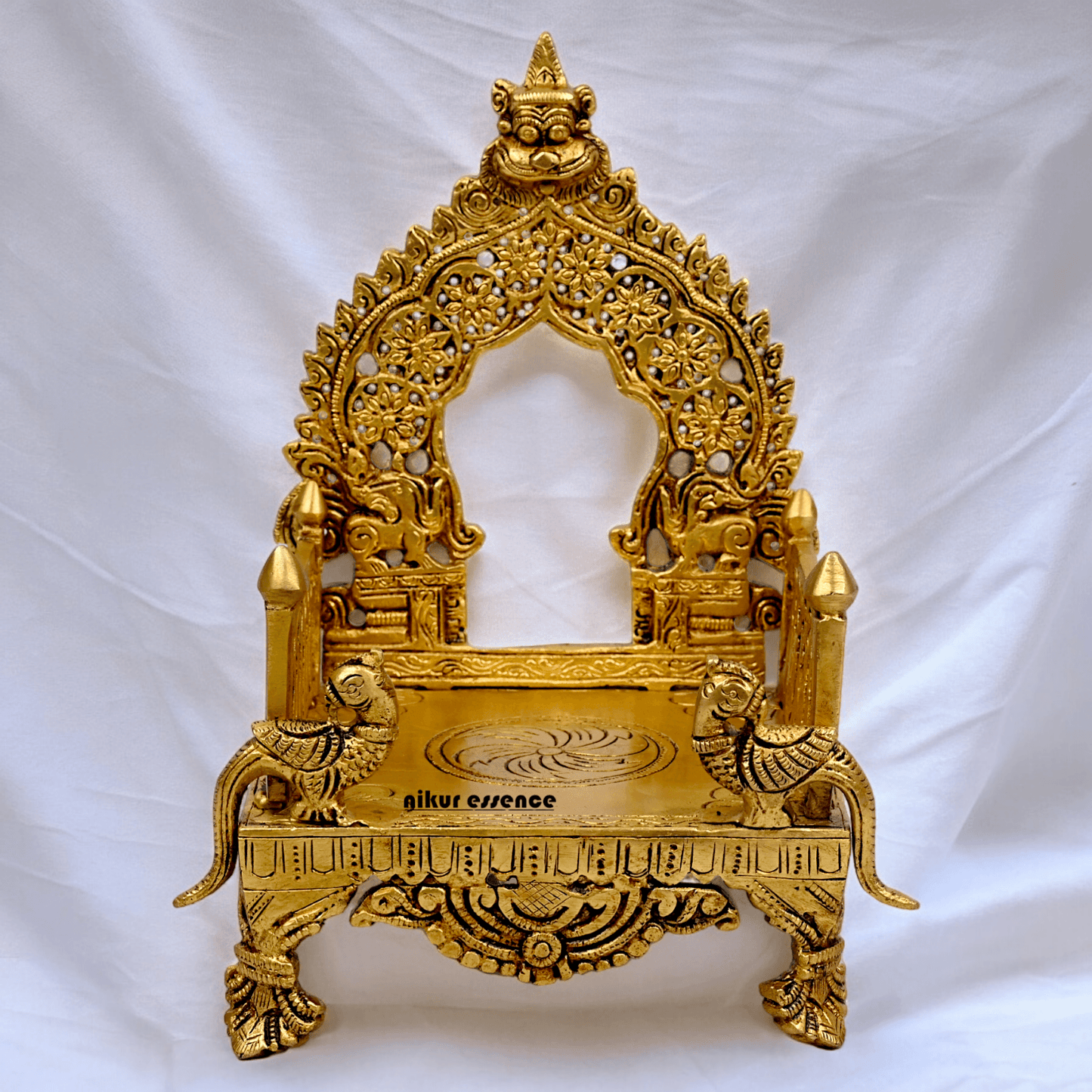 Buy Brass Bhagwan chowki by Nikur Essence - 8 Inch Idols Nikuressence