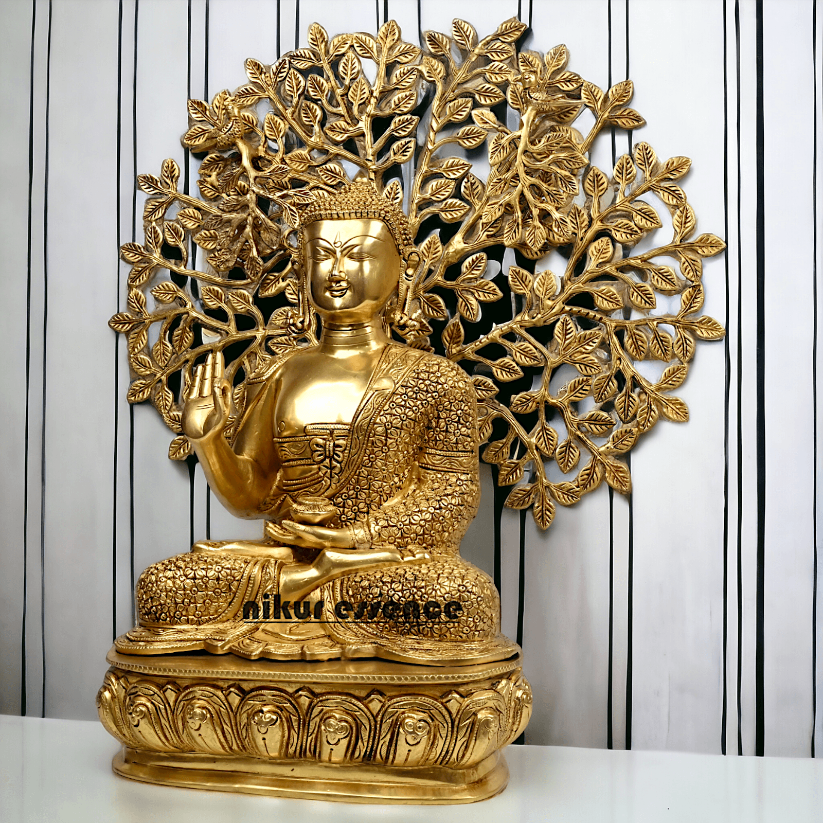 Brass Buddha Statue with Intricately Detailed Tree - nikuressence