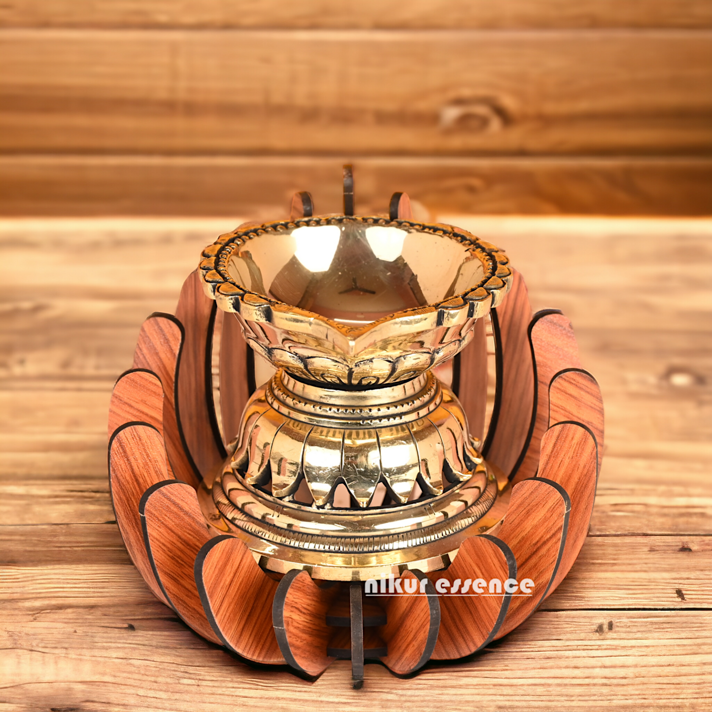 Superfine Brass Diya with Stand - 2.8 Inch Idols Nikuressence