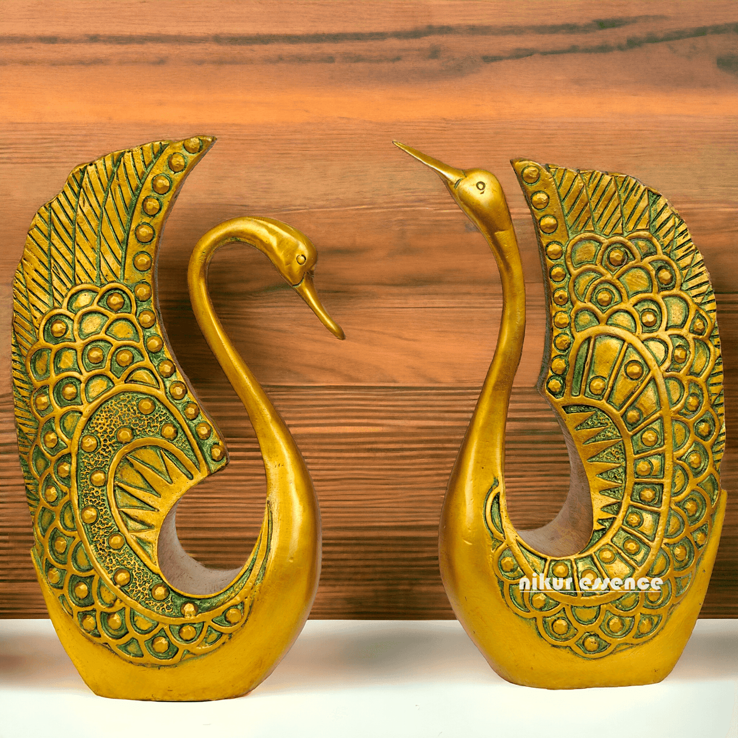 Brass home decor Pair of Ducks - Elegant Decorative Sculptures for Home or Office, Detailed Craftsmanship, Ideal for Collectors and Nature Enthusiasts Idols Nikuressence