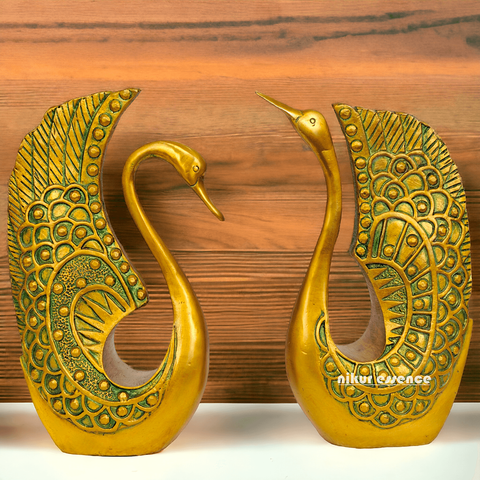 Brass home decor Pair of Ducks - Elegant Decorative Sculptures for Home or Office, Detailed Craftsmanship, Ideal for Collectors and Nature Enthusiasts Idols Nikuressence