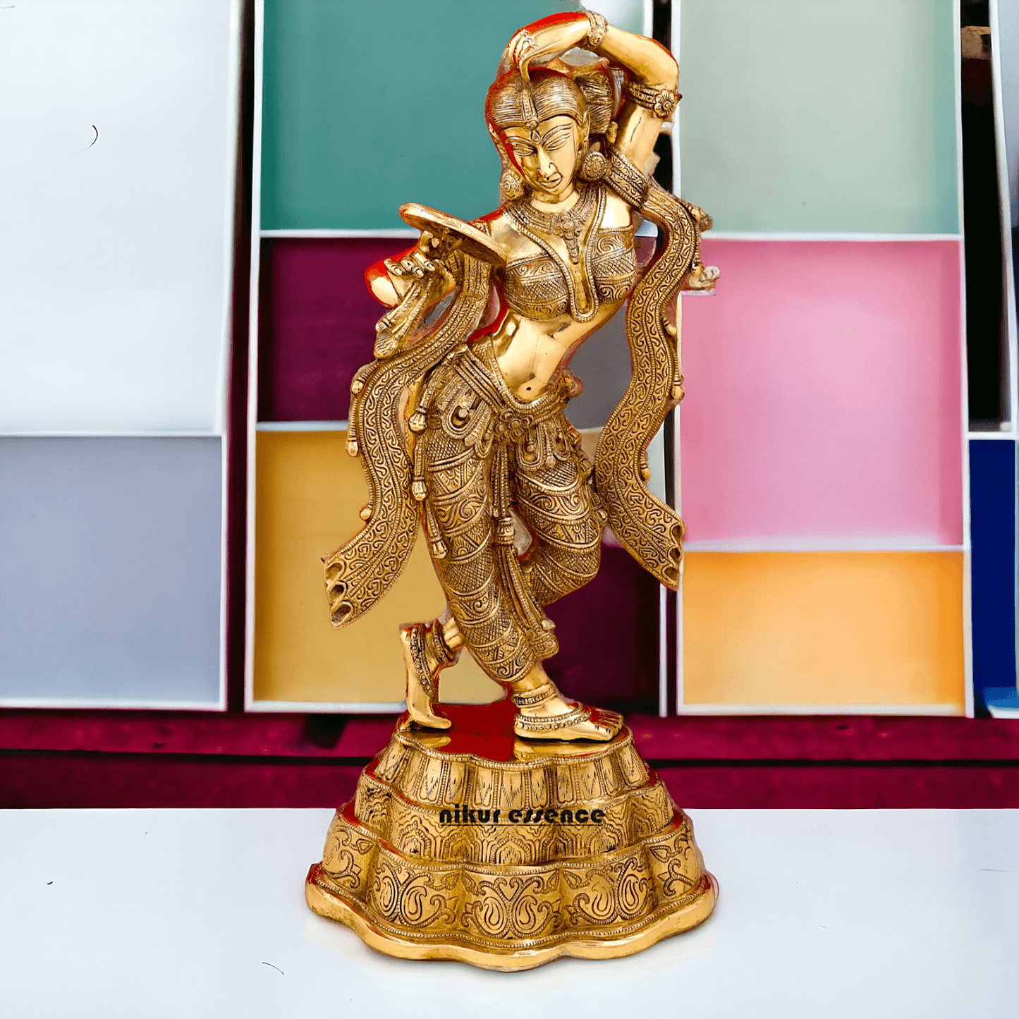 Brass Statue of a Young Lady Applying Vermilion, Capturing the Timeless Ritual of Beauty and Grace Idols Nikuressence