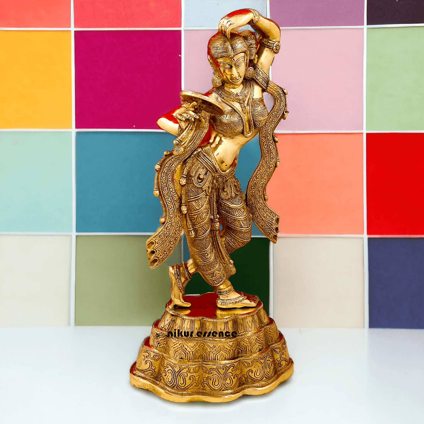 Brass Statue of a Young Lady Applying Vermilion, Capturing the Timeless Ritual of Beauty and Grace Idols Nikuressence