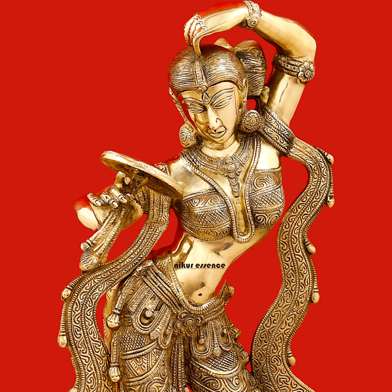 Brass Statue of a Young Lady Applying Vermilion, Capturing the Timeless Ritual of Beauty and Grace Idols Nikuressence