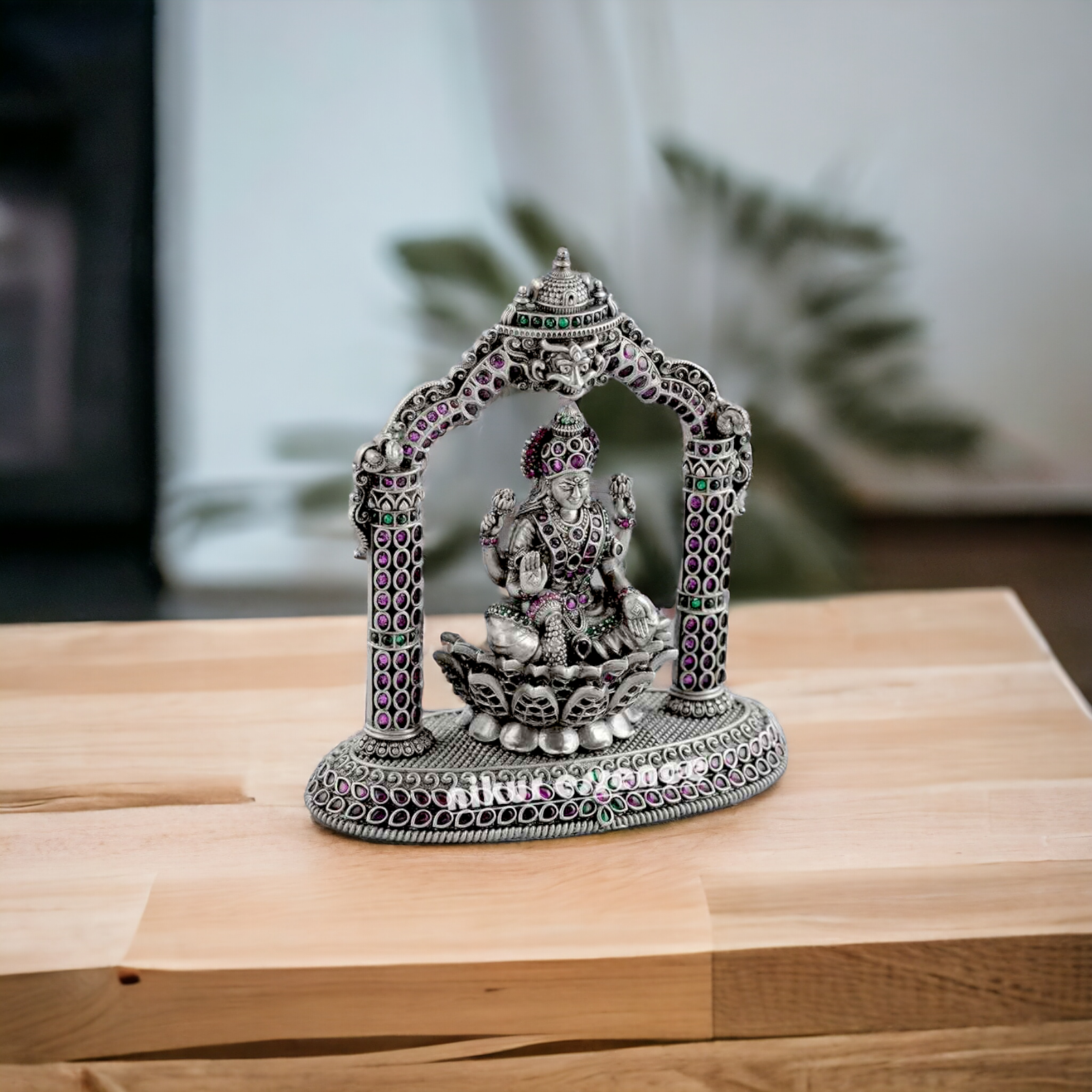 Buy Divine Goddess Laxmi In Silver -nikuressence