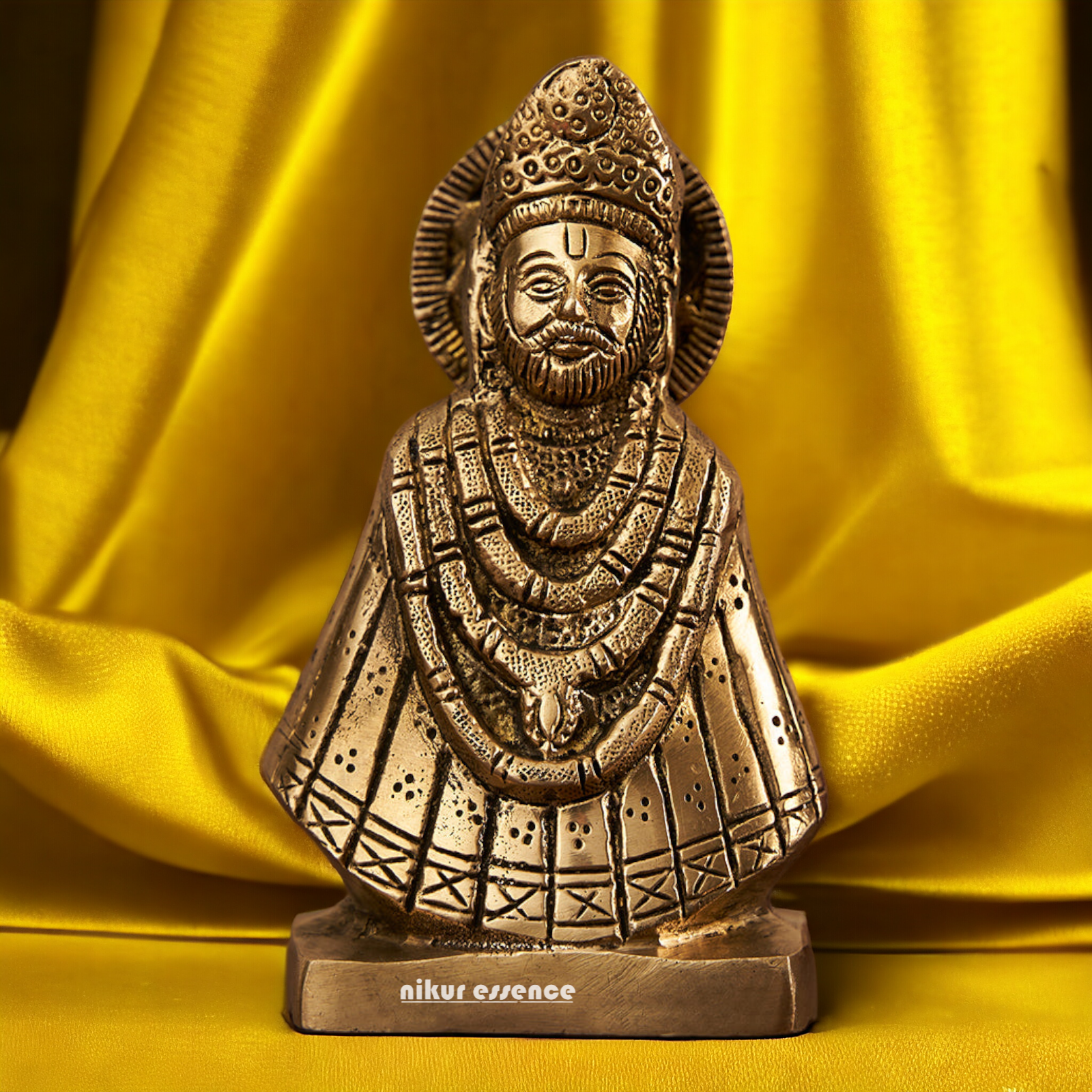 Antique Brass khatu Shyam Ji Idol - 9.5 cm Nikuressence BhaktiGifts brass idols for gifting Brass Khatu shyam ji idol Brass Religious Figurine Brass Religious Statue DailyWorship diwali gift ideas for customer diwali gift item Hindu God Statues for Worship Hindu Religious Art Khatu baba Khatu baba idol Khatu shyam Khatu shyam ji Online khatu shyam ji idol Religious Art Religious Brass Furniture Religious Gifts Worship WorshipEssentials WorshipInspiration