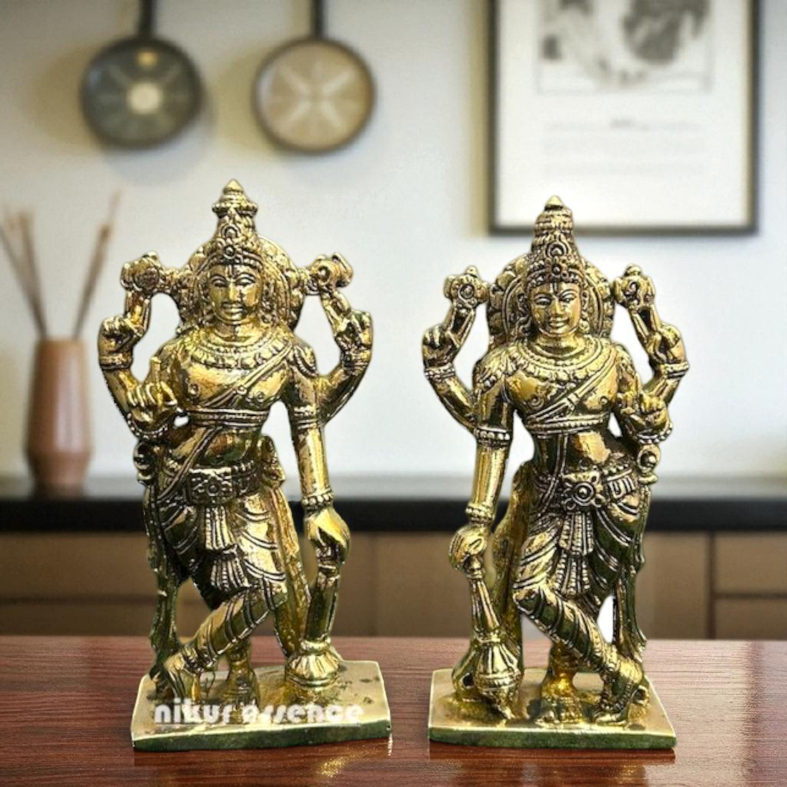 vishnu Dwarapalakas standing Panchaloha Bronze idol - 6.8 Inches Nikuressence