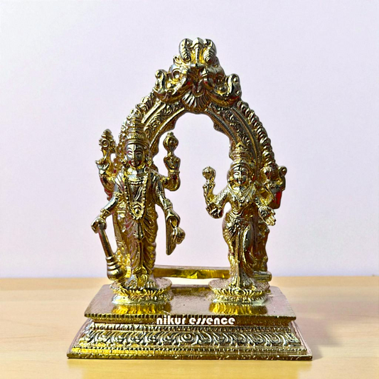 Vishnu Bhagwan with Goddess Lakshmi – Standing Panchaloha Idol | By Nikur Essence Nikuressence