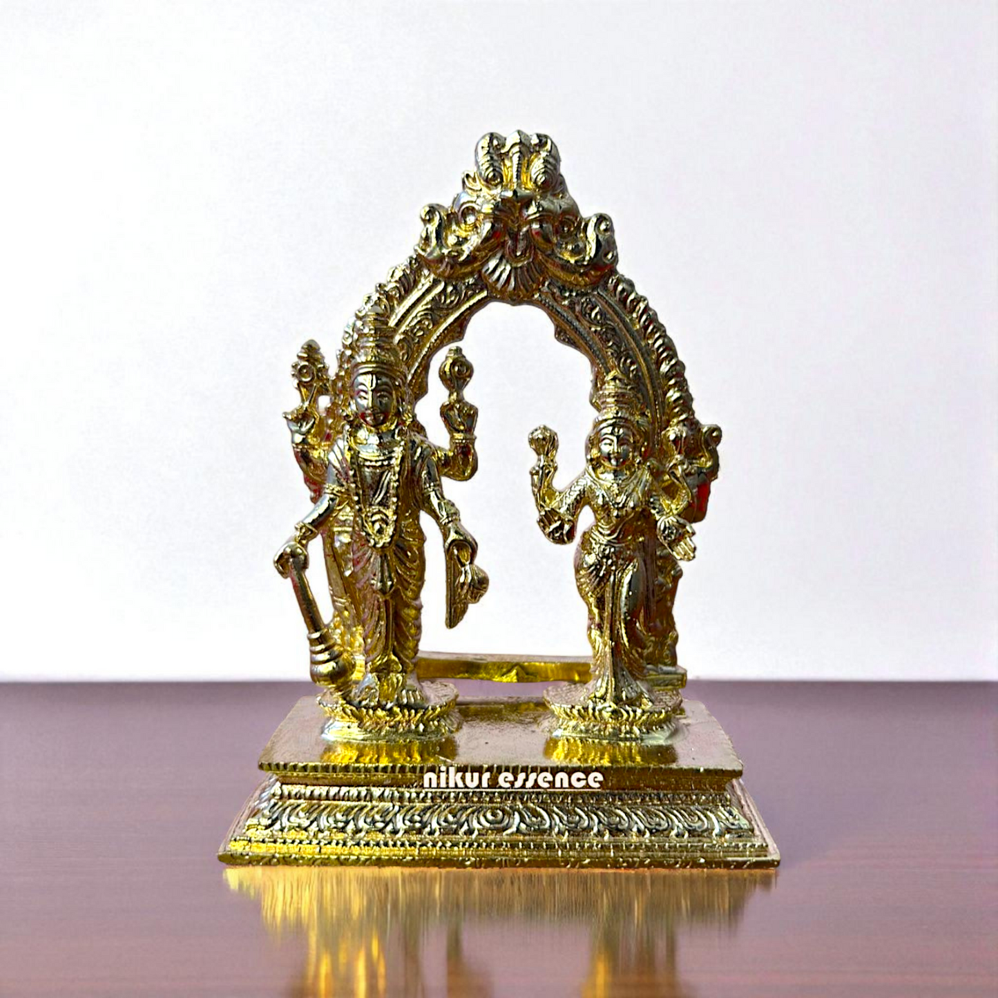 Vishnu Bhagwan with Goddess Lakshmi – Standing Panchaloha Idol | By Nikur Essence Nikuressence
