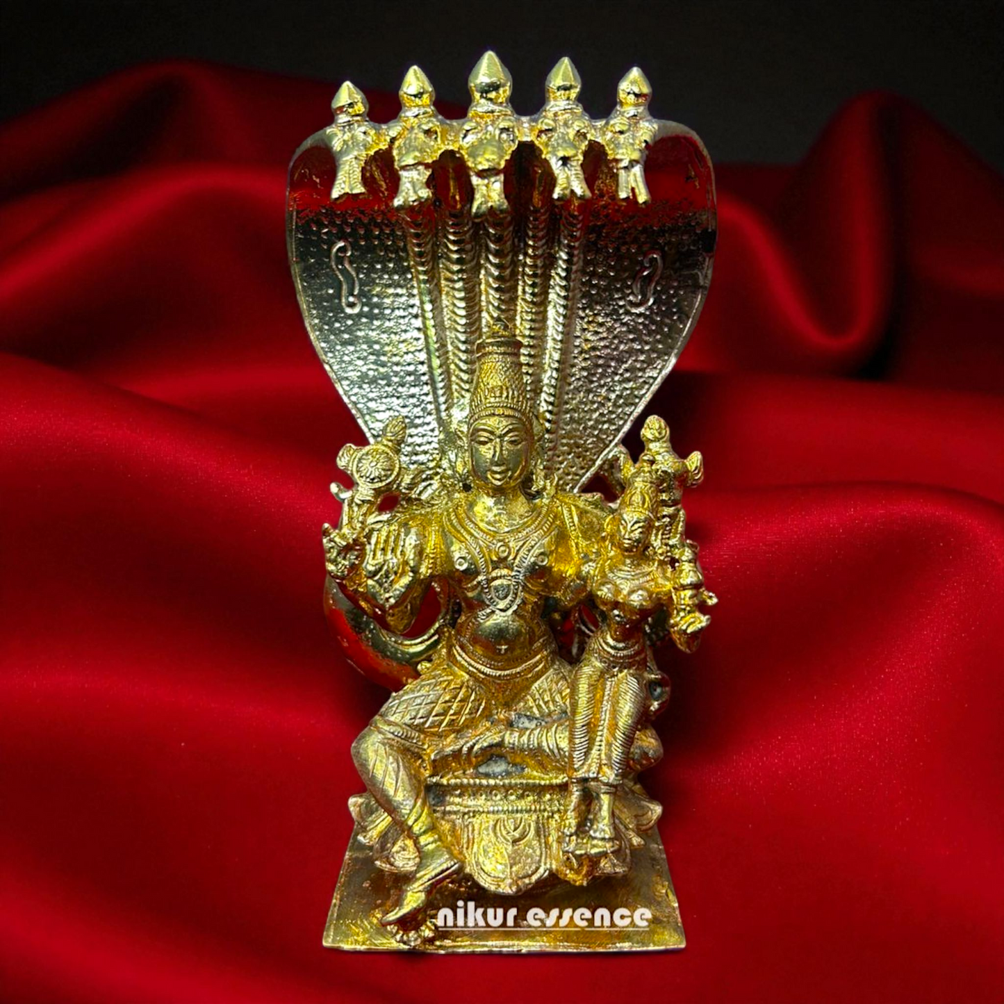 Vishnu Bhagwan with Goddess Lakshmi Idol in Panchaloha – Divine Duo Sculpture for Pooja Room, Vastu, and Temple Decor | Antique Bronze Finish Panchaloha Murti Nikuressence