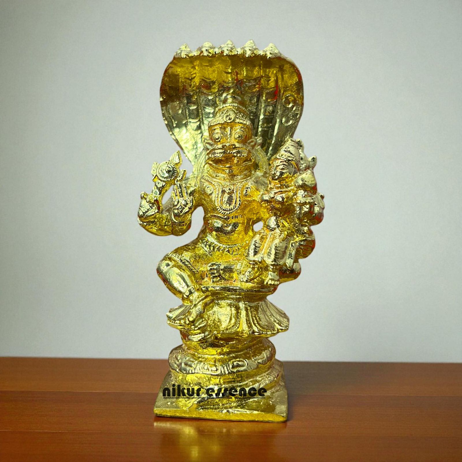 Nikur Essence Seated Lakshmi Narasimha Idol in Panchaloha – Handcrafted Antique Finish Vishnu Avatar with Lakshmi for Home Nikuressence