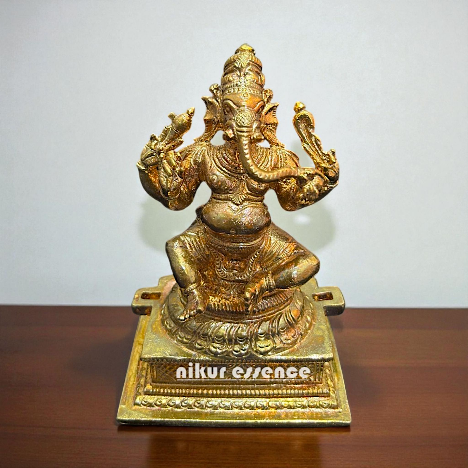 Divine Lord Ganesha Panchaloha Idol by Nikur Essence – Handcrafted Sacred Statue of Wisdom and Prosperity for Temple, Pooja, and Home Decor Nikuressence