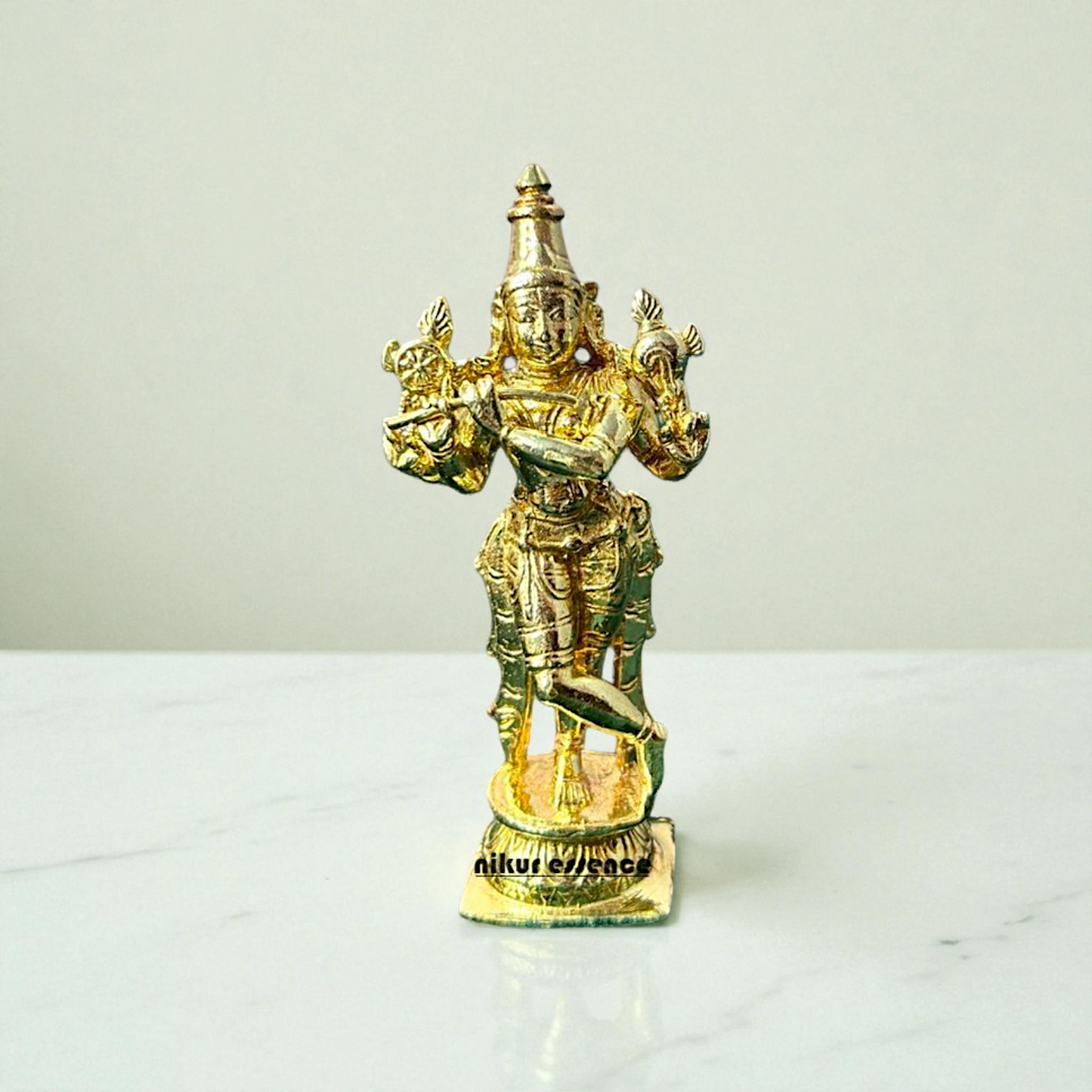 Nikur Essence Lord Krishna Playing Flute Panchaloha Idol – Exquisite Handmade Panchaloha Krishna Statue for Worship, Devotional Home Decor Nikuressence