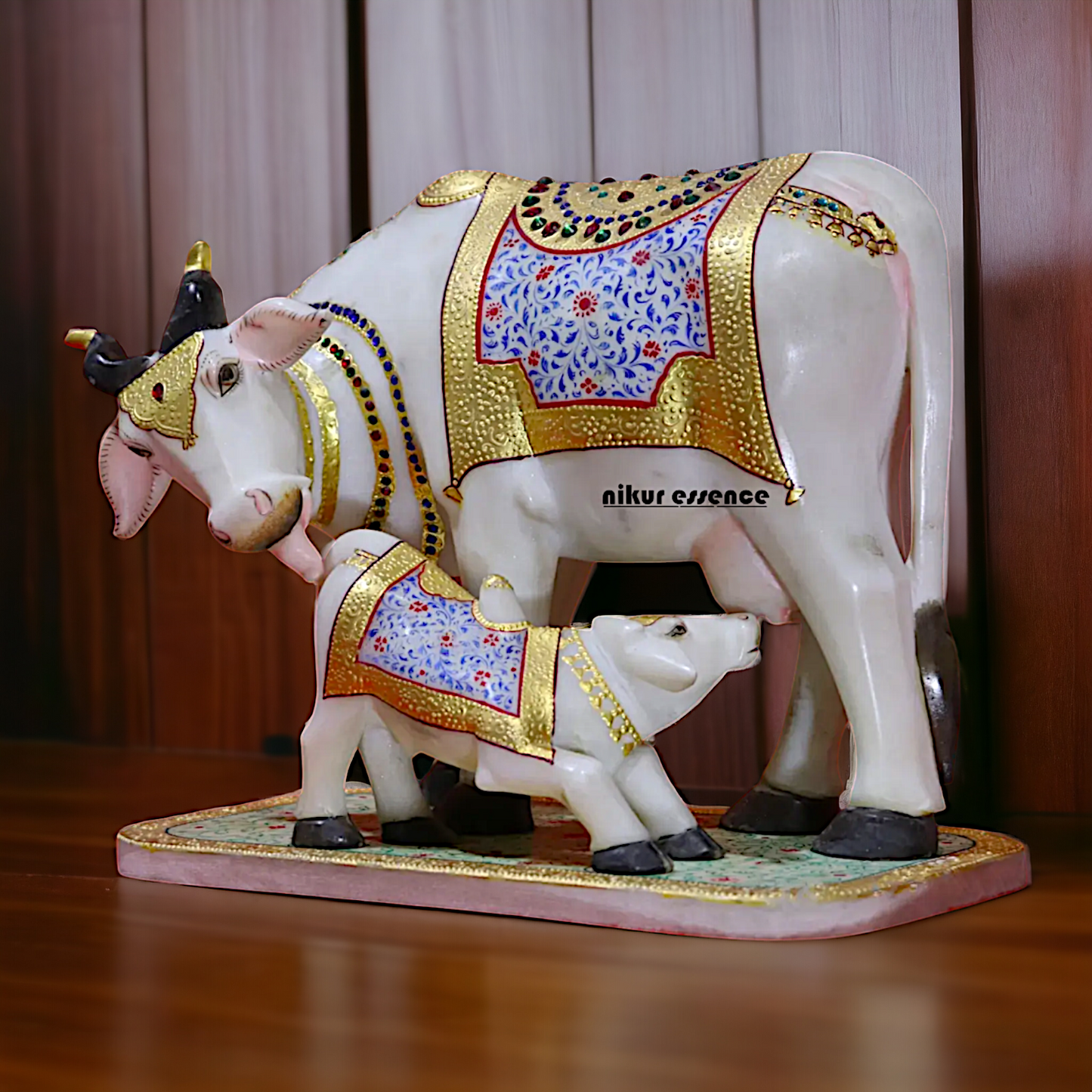 Cow with Calf Marble idol - 13 inches