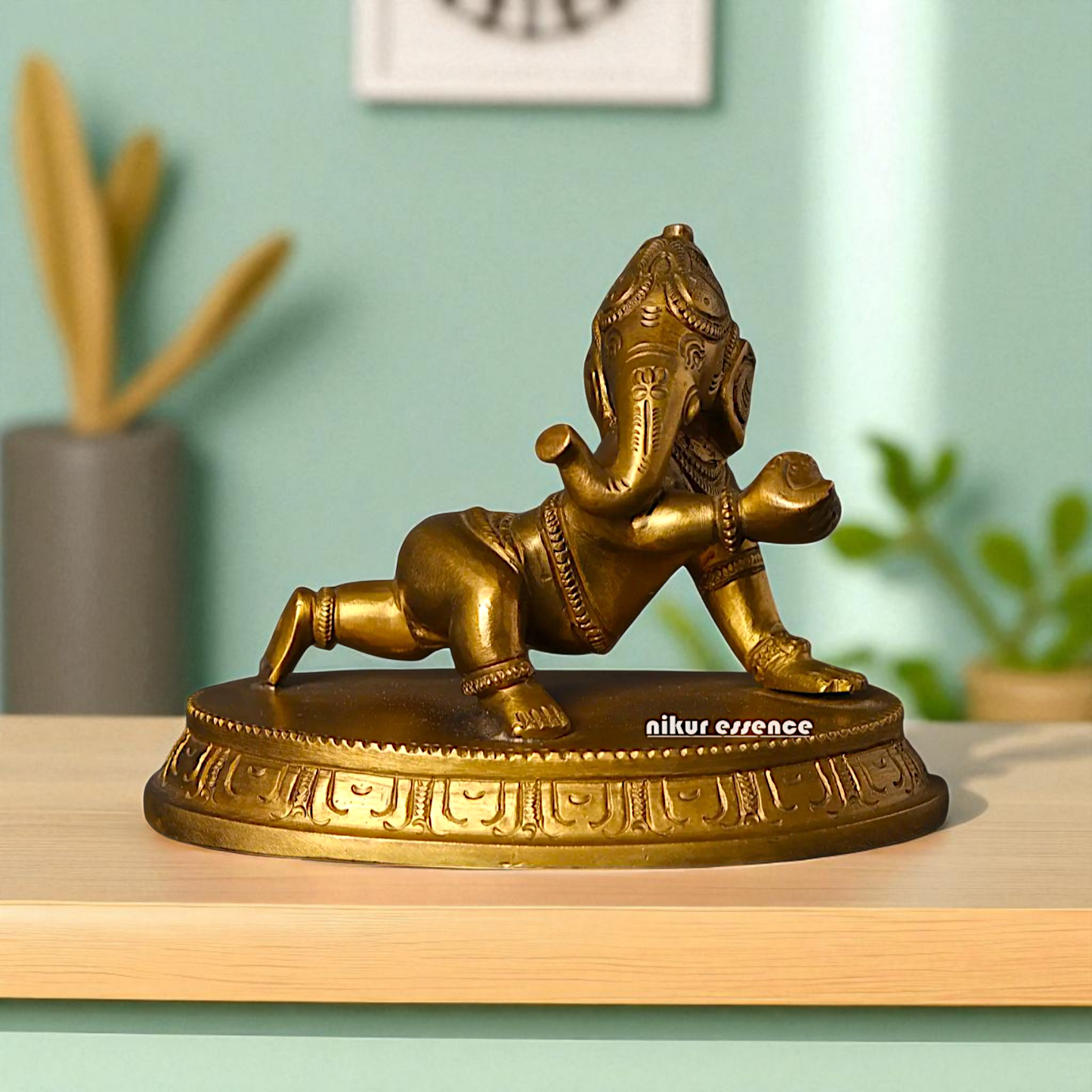 Bal Ganesh Ganpati with Laddoo Bronze/Panchaloha idol - 5 Inches Nikuressence