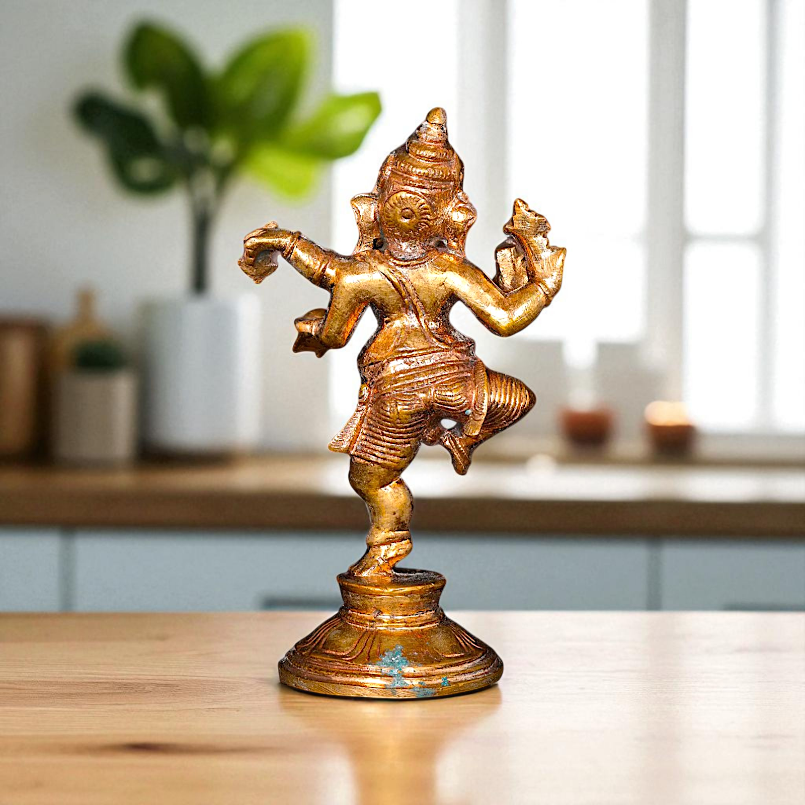 Ganesha dancing with Four hand Panchaloha idol - 4 Inches Nikuressence