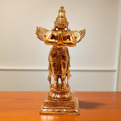 Lord Garuda namaskar pose with standing Panchaloha idol - 4 Inches Nikuressence