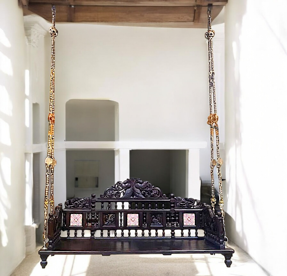 Handcrafted Rosewood Swing (Jhula/Oonjal) – 5feet Traditional Wooden Swing with 7 feet Brass Chains Nikuressence